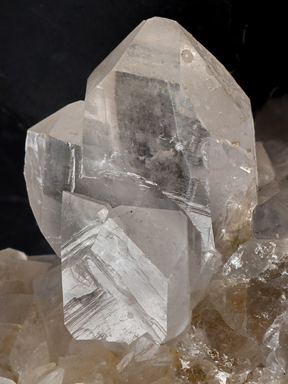 水晶 日本式双晶 Quartz Japan law twins 鉱物たちの庭