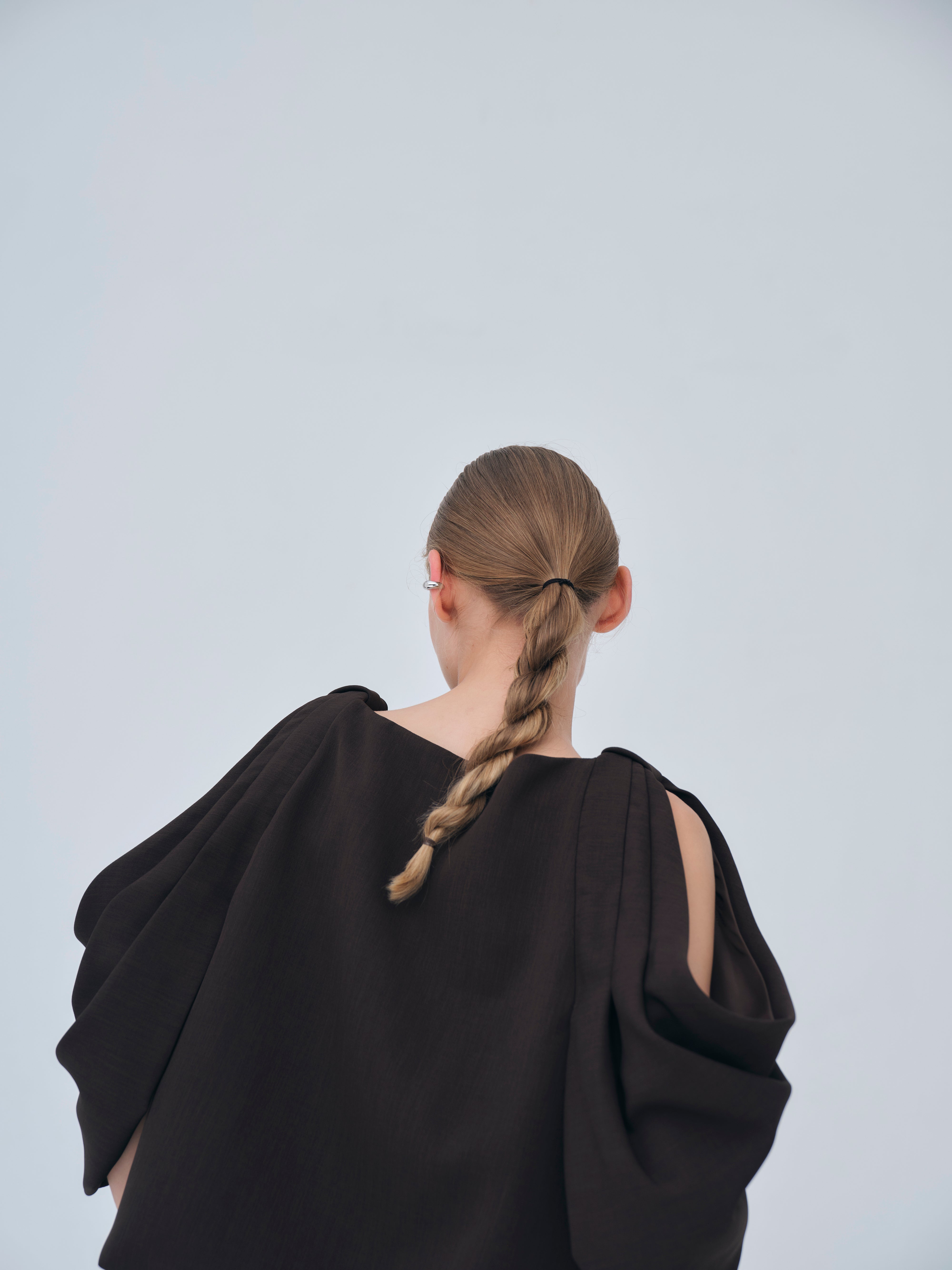 再入荷】Drape Sleeve Balloon Tops – L'AUBE BLANC