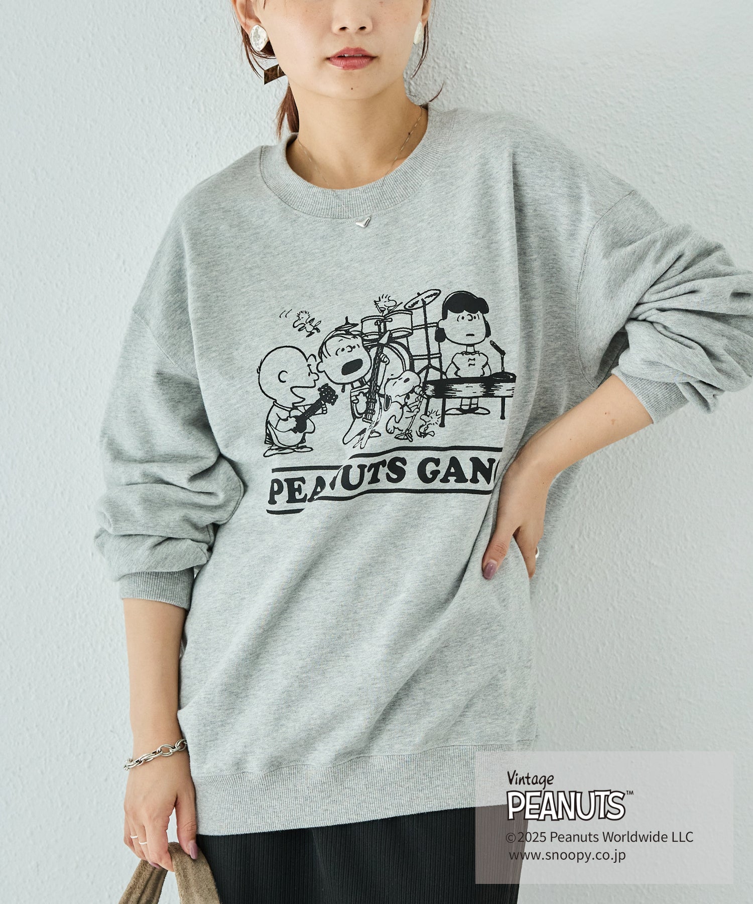 PEANUTS / SNOOPY】別注 music sweat スヌーピーロゴスウェット | ラビ