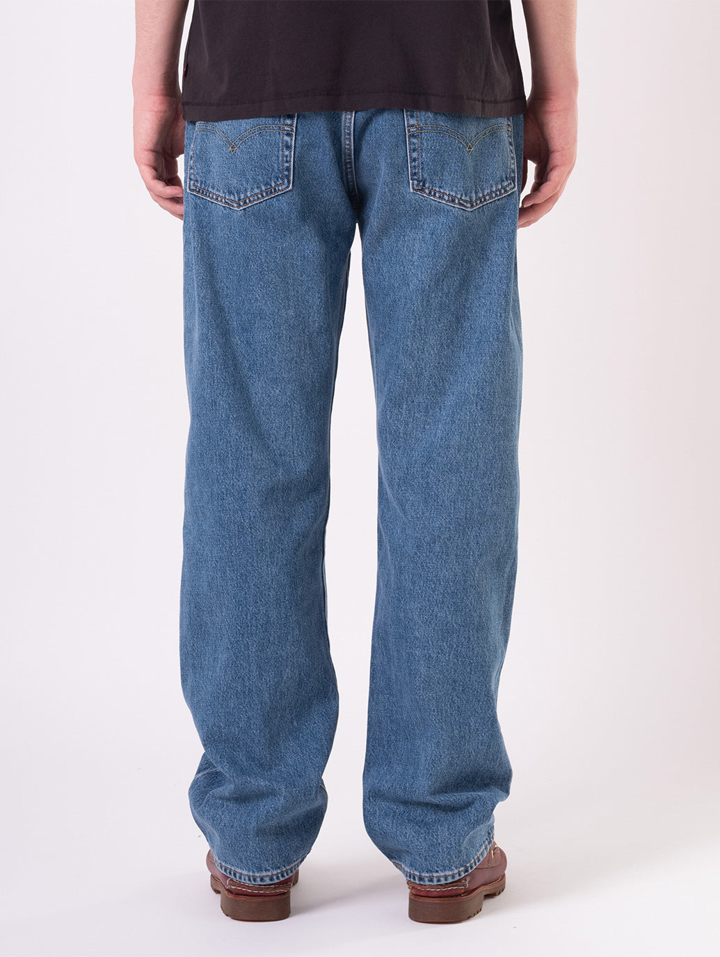 555™ リラックスストレート ジーンズ ミディアムインディゴ