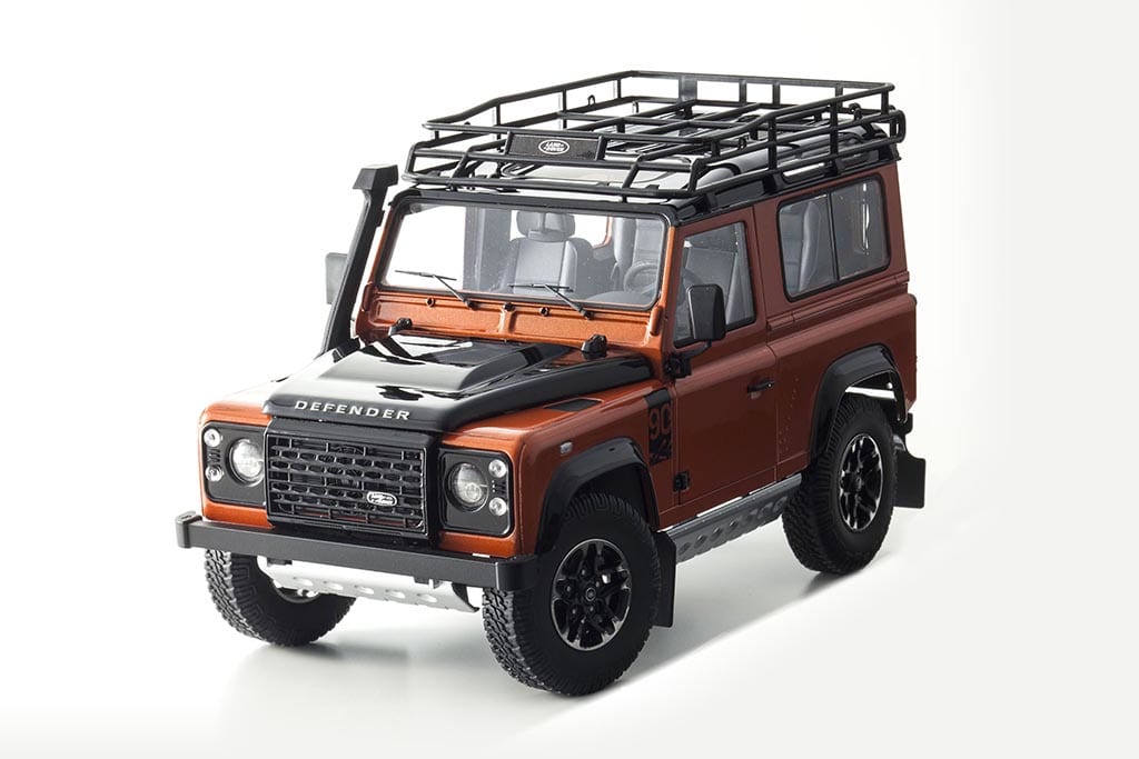 京商】初回入荷分が即完売したランドローバー・ディフェンダー90の