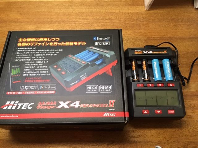 ミニ四駆スピード 電池管理と充電器 HiTECAA/AAA Charger X4
