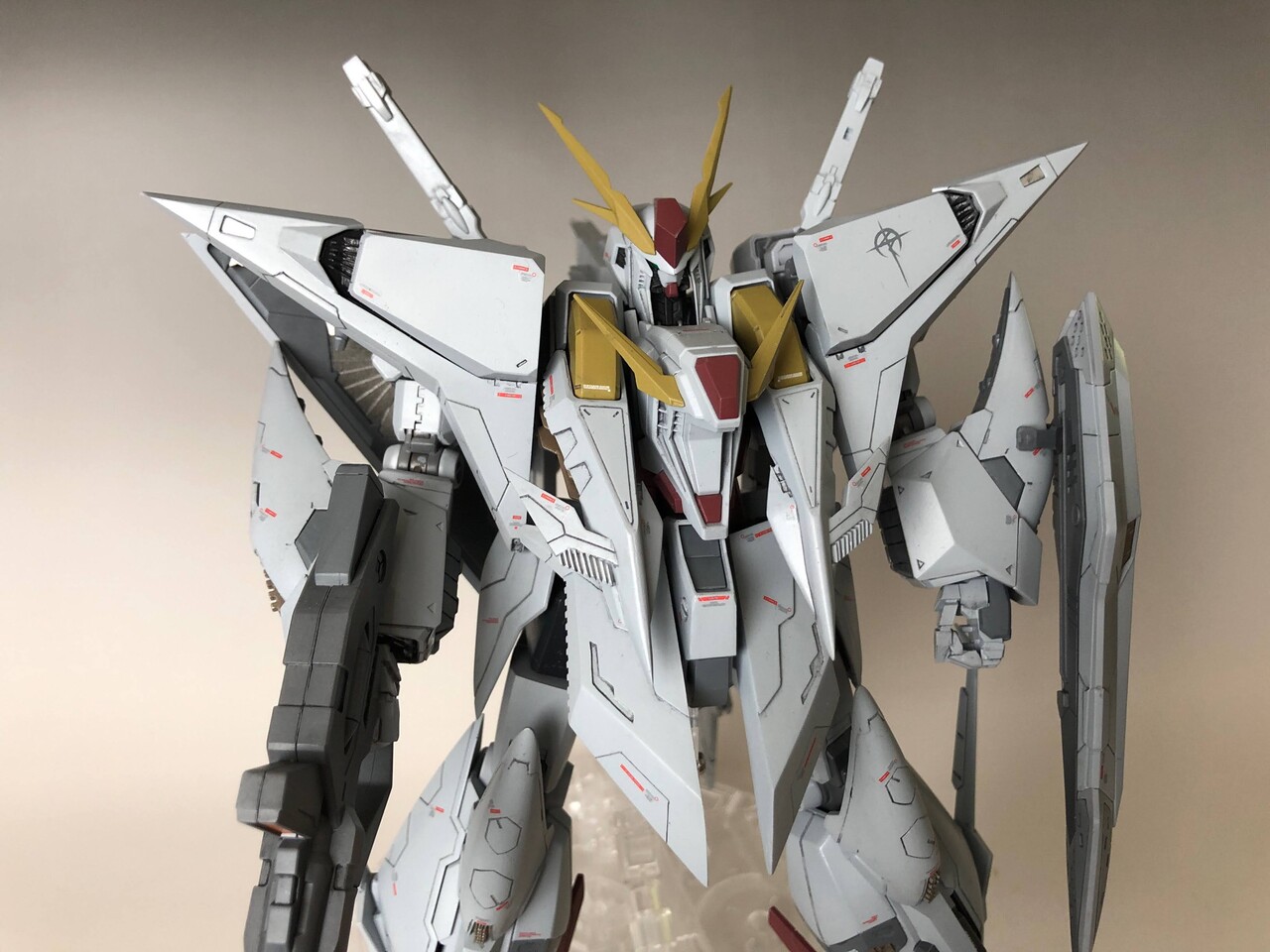 hgucクスィーガンダム製作記その19 完成 : 戦争の子犬たち