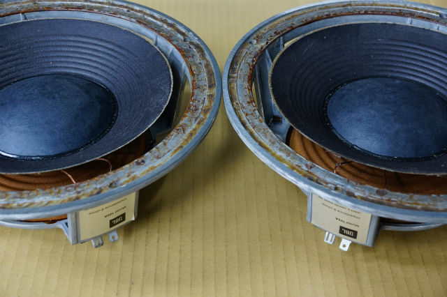 JBL L26 Decadeのエッジ交換 : 我楽音 響のCUT&TRY