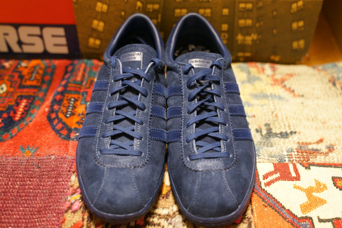 レビュー】アディダス タバコ ナイトインディゴのレザーの質感やサイズ