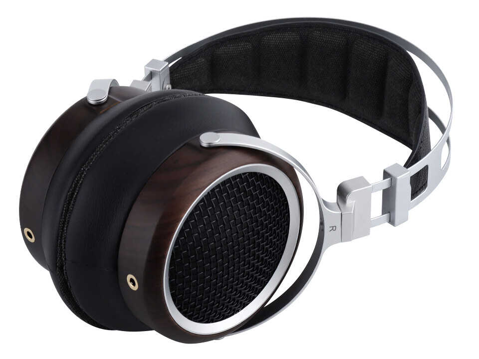 SIVGA Luan」 新開発の50mmドライバーを搭載。ウッドハウジングに明瞭