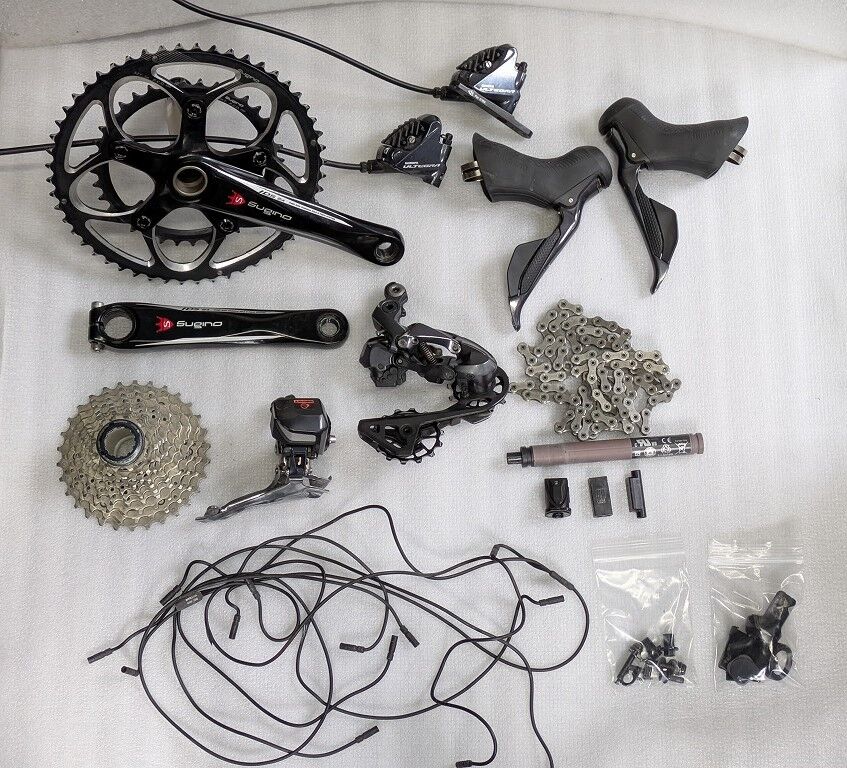 中古品販売】ULTEGRA R8070 Di2 11速 油圧コンポセット 、一体型