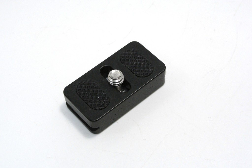 mukアルカスタイル・クイックリリースプレート20mm ミラーレス薄型