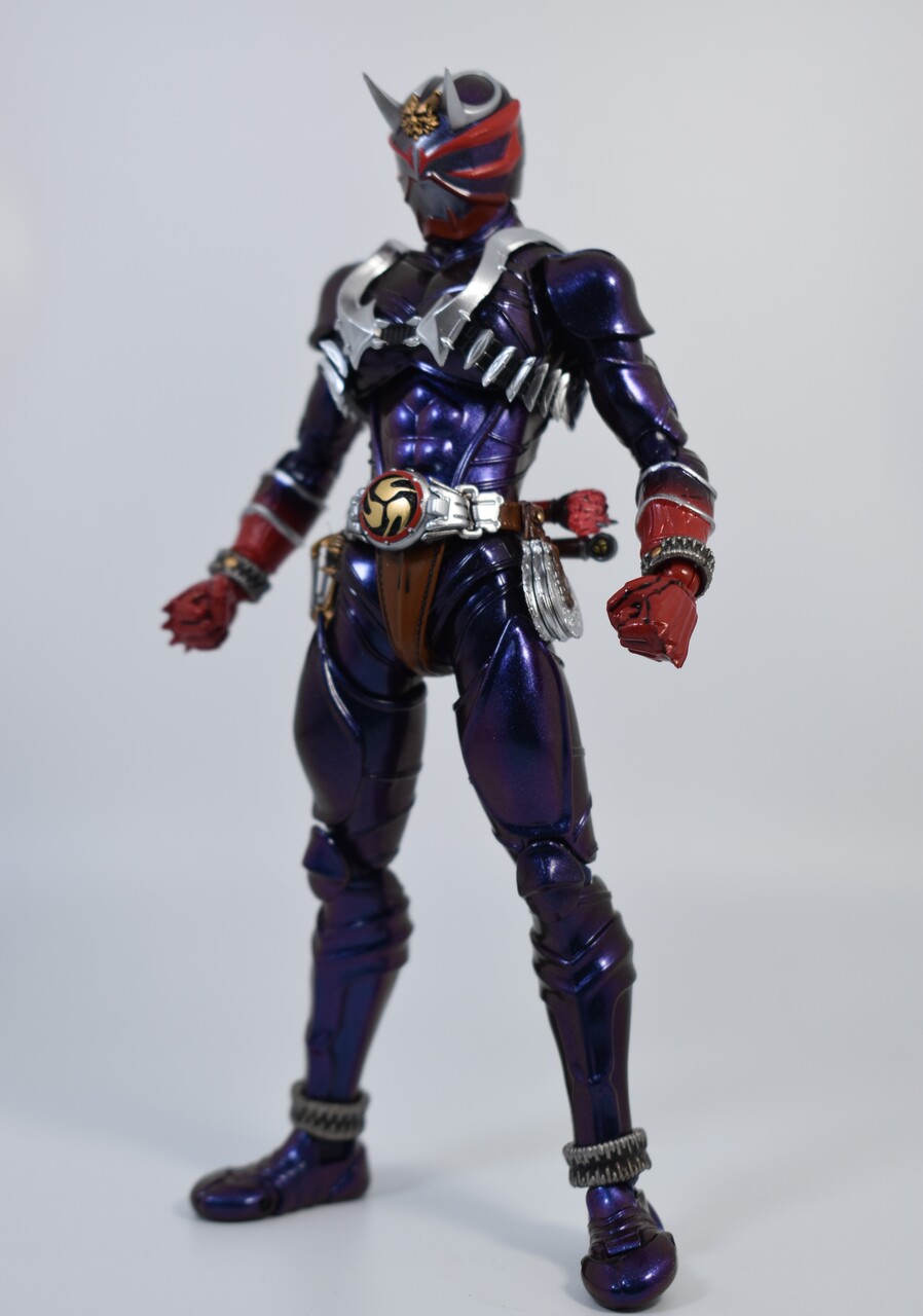 S.H.Figuarts 仮面ライダー響鬼（真骨彫製法） 10th Anniversary Ver