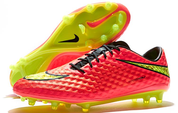 NIKEスパイク 2014ワールドカップカラー登場 : Kohei's BLOG サッカー