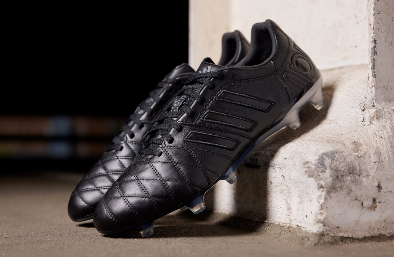 アディダス「11pro FG」のブラックアウトが登場！(Pro-Direct限定発売