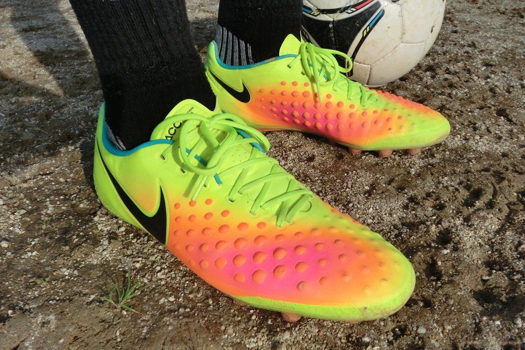 レビュー】 ナイキ マジスタオーパス2 HG-E : Kohei's BLOG サッカー