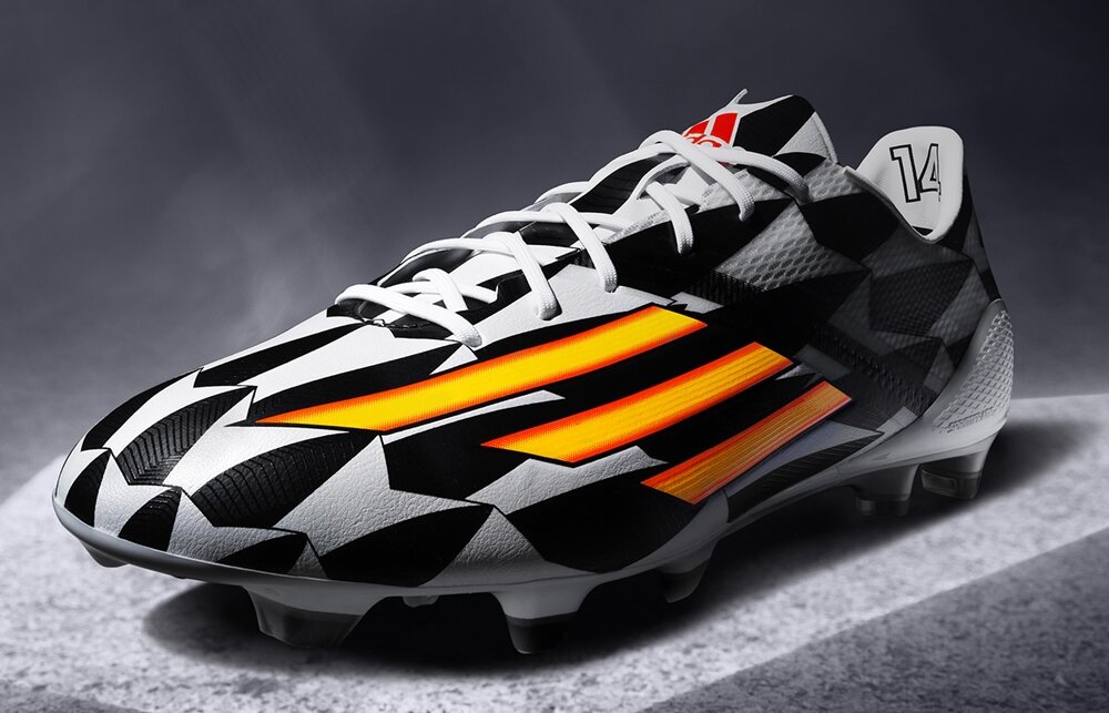 復刻版「F50アディゼロ 4 FG」のバトルパックが正式公開！ : Kohei's