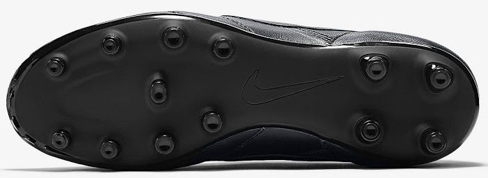 新色】 ナイキ ティエンポ プレミア FG ブラックアウト & ホワイト