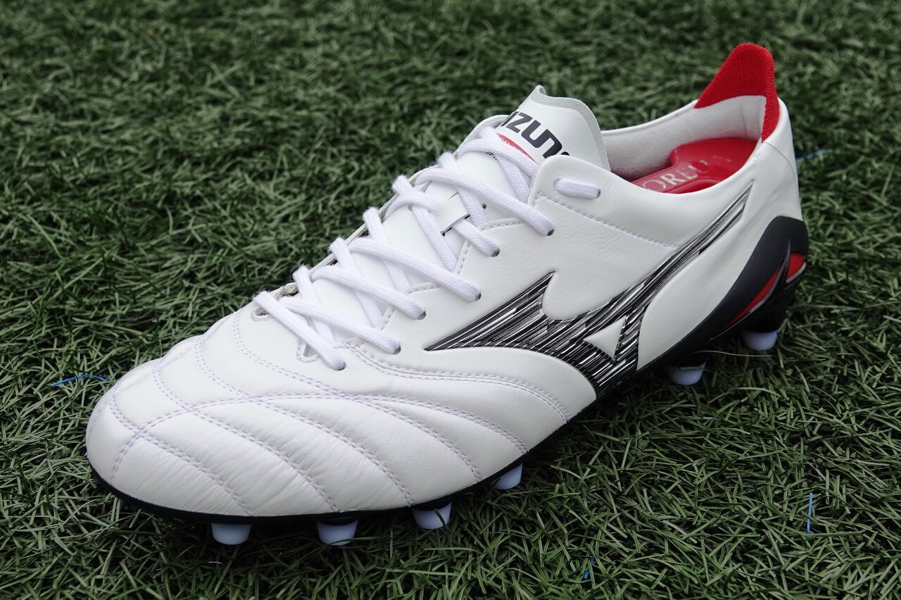 ミズノ新作スパイク「モレリアネオ4」と「モレリアネオ4ベータ」が正式