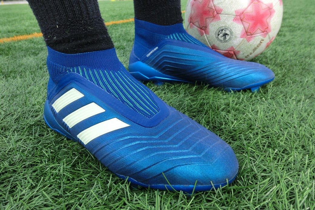 レビュー】 アディダス プレデター18+ FG/AG 評価 (レースレススパイク