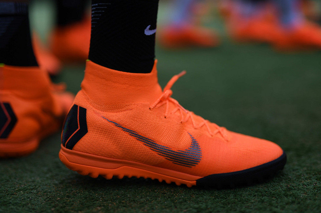 ナイキ マーキュリアルXビクトリー6 CR7 TF 27cm NIKE ナイキ