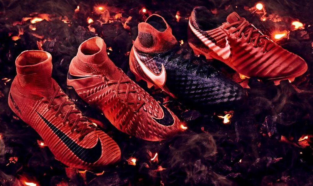 Nike サッカーシューズ マジスタSG ブラック/レッド Nike サッカー