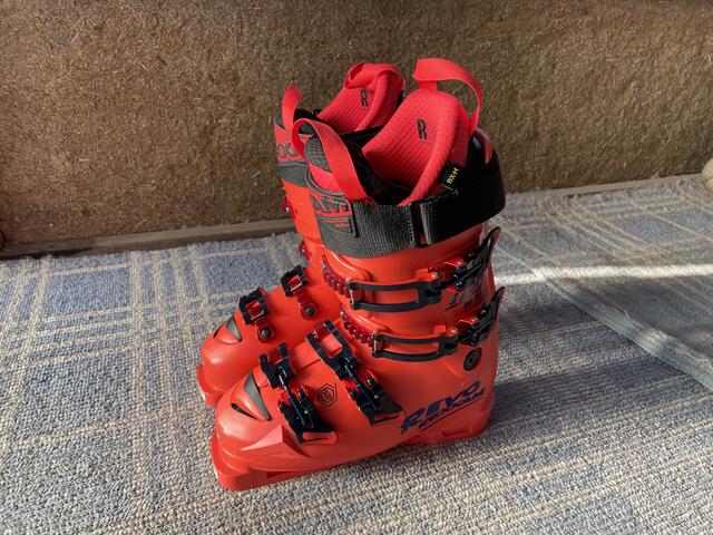 スキーブーツ REXXAM R-EVOを購入 : コロケロの雑記帳