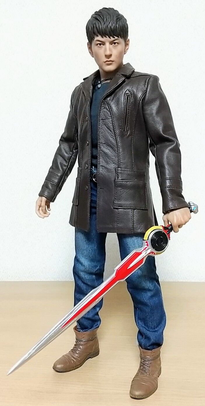 ウルトラマンオーブのクレナイガイの1/6スケールフィギュア】BLADE