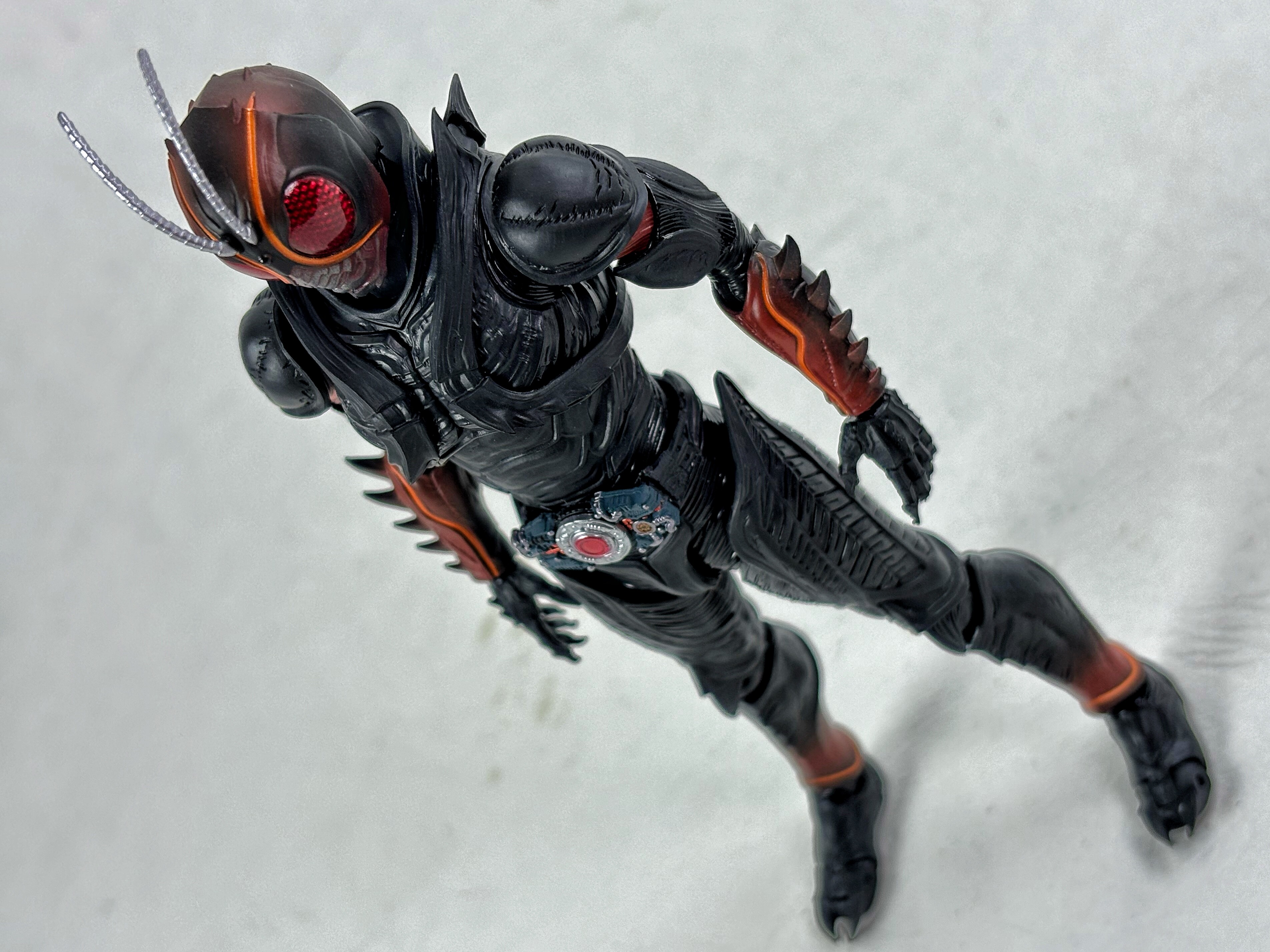 S.H.Figuarts 仮面ライダーBLACK SUN(初変身Ver.) レビュー : えるけーえぬ