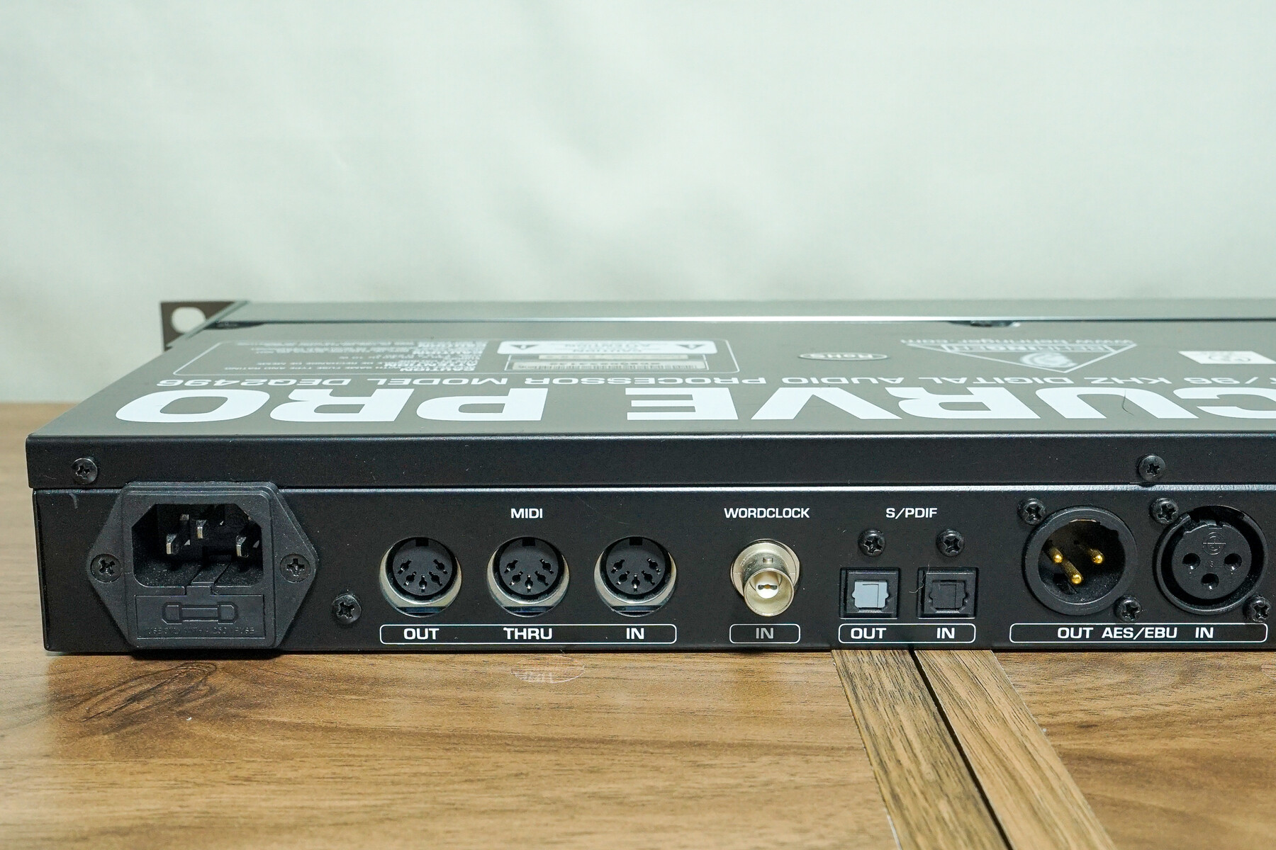 ベリンガー DEQ2496 デジタルイコライザーを購入 : 趣味の「写真、DIY