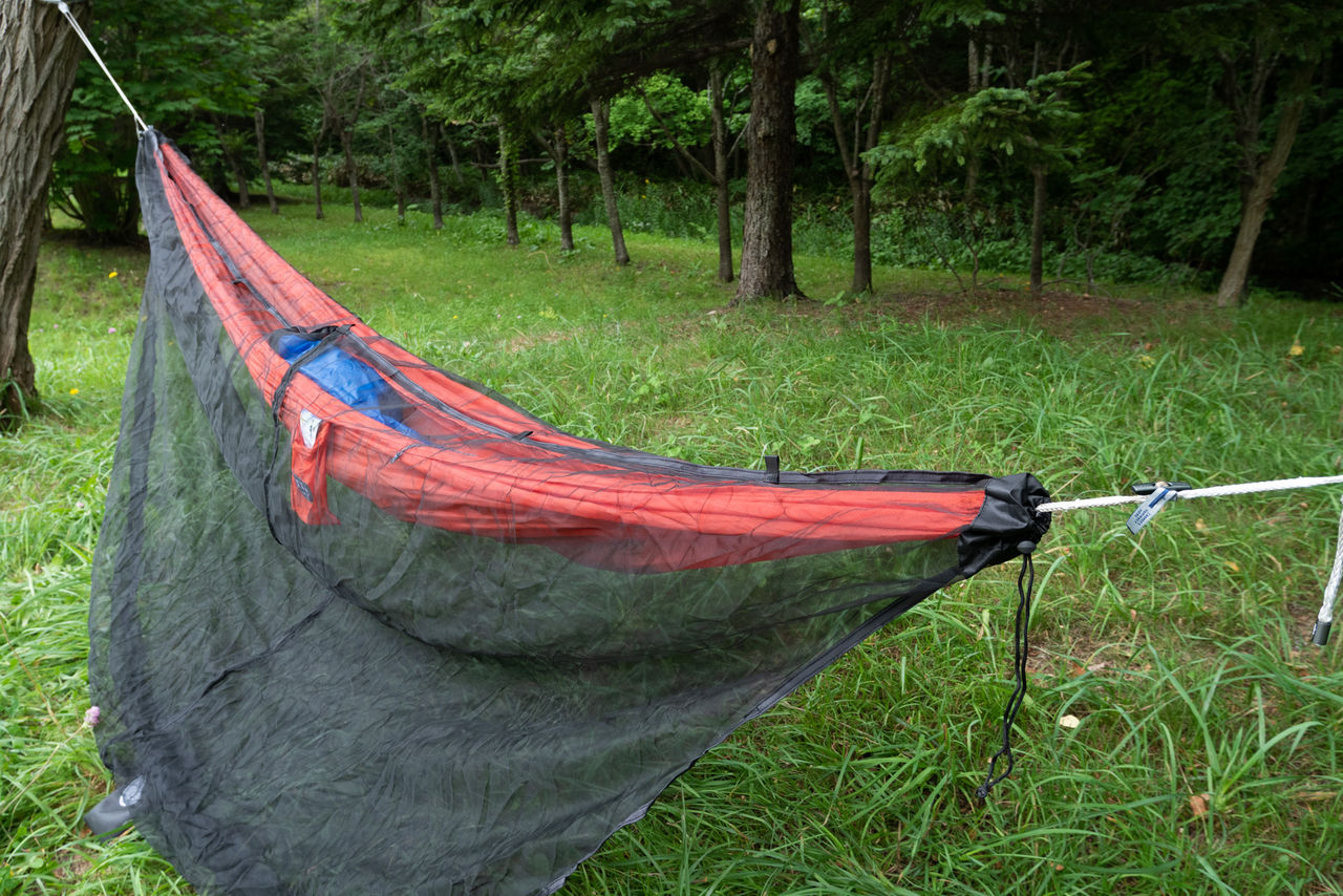 ハンモックで寝るなら是非 [Hummingbird Hammocks Warbler Net] : 山に