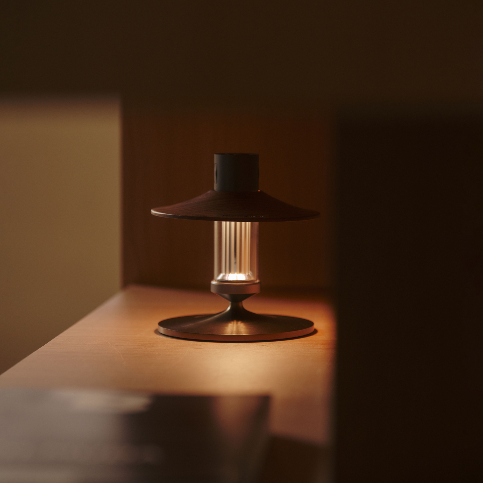 LUMENA M3テーブルランプ【LEDランタン】| LUMENA公式webストア – 株式