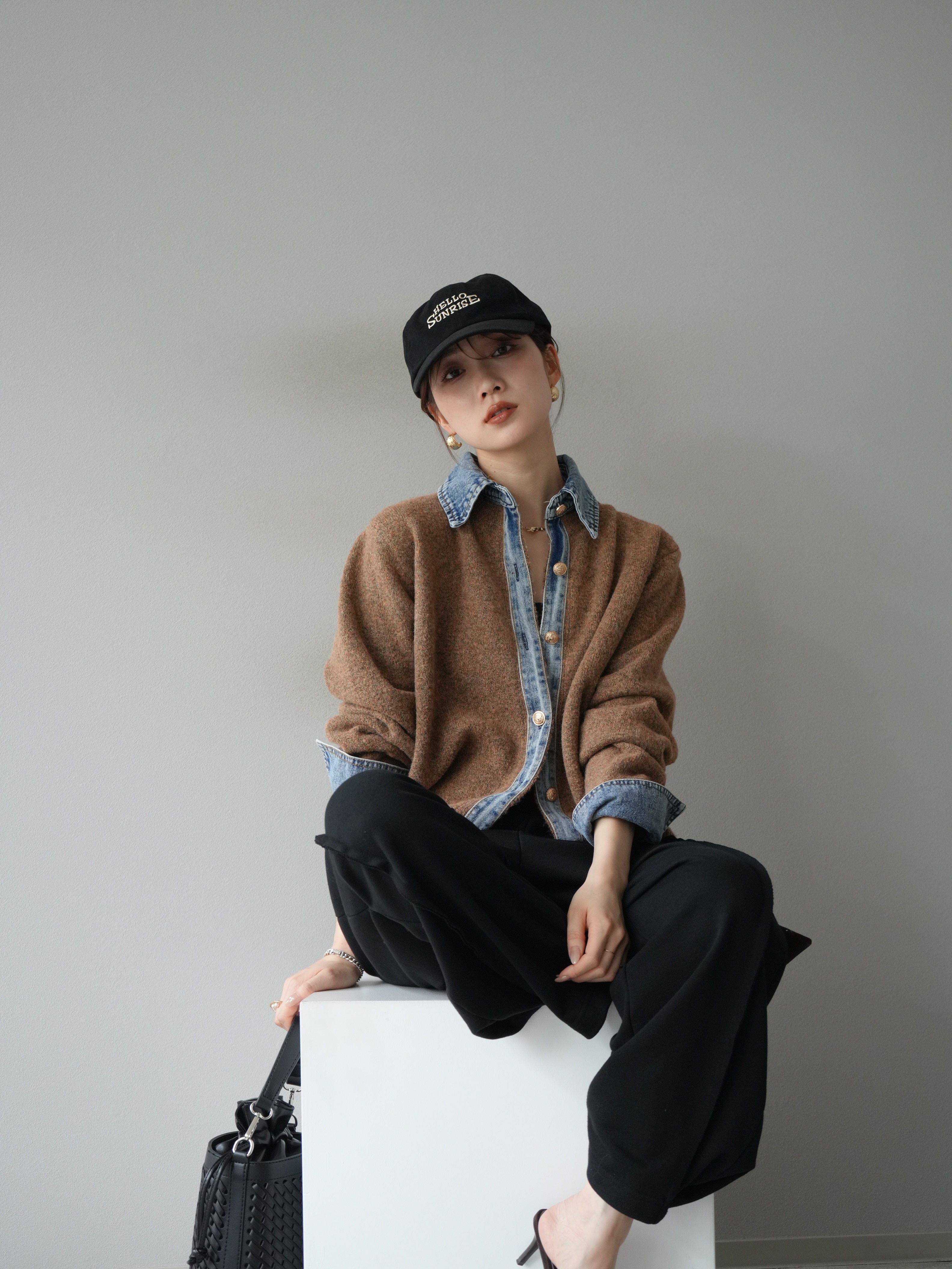 SET]デニム襟ボタンニットカーディガン+選べるアクセセット(2set) – Lumier