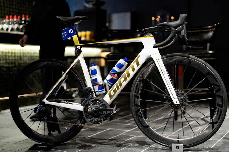 GIANT】PROPEL×CADEX ふたりの世界王者が駆る、究極のエアロロード