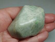 Amazon.co.jp: 黄緑 167g 翡翠 原石 ヒスイ 鉱物 鑑賞石 糸魚川 水石