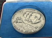 Amazon.co.jp: アポロ11号 純銀製 150g 大型メダル 月面着陸記念 1969