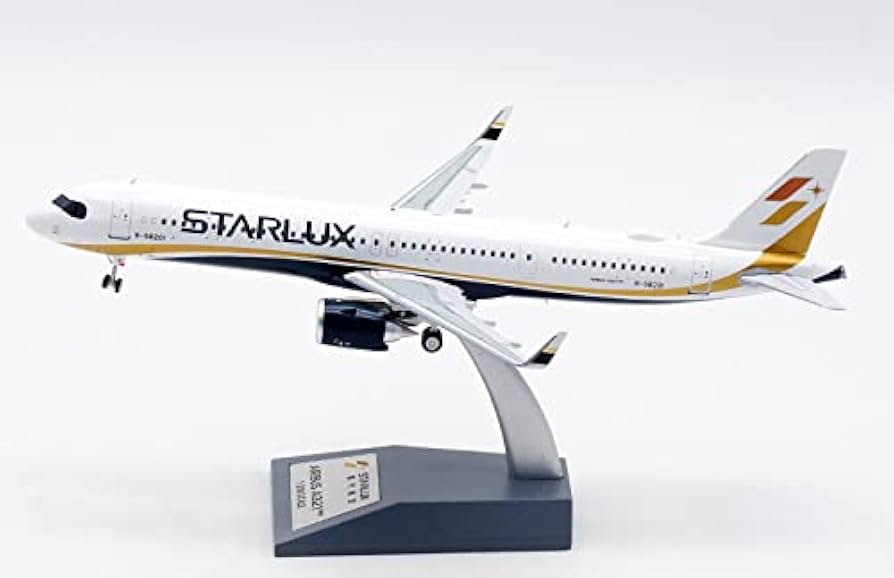 Amazon | Aviation 1：200 完成品 for STARLUX Airlines Airbus