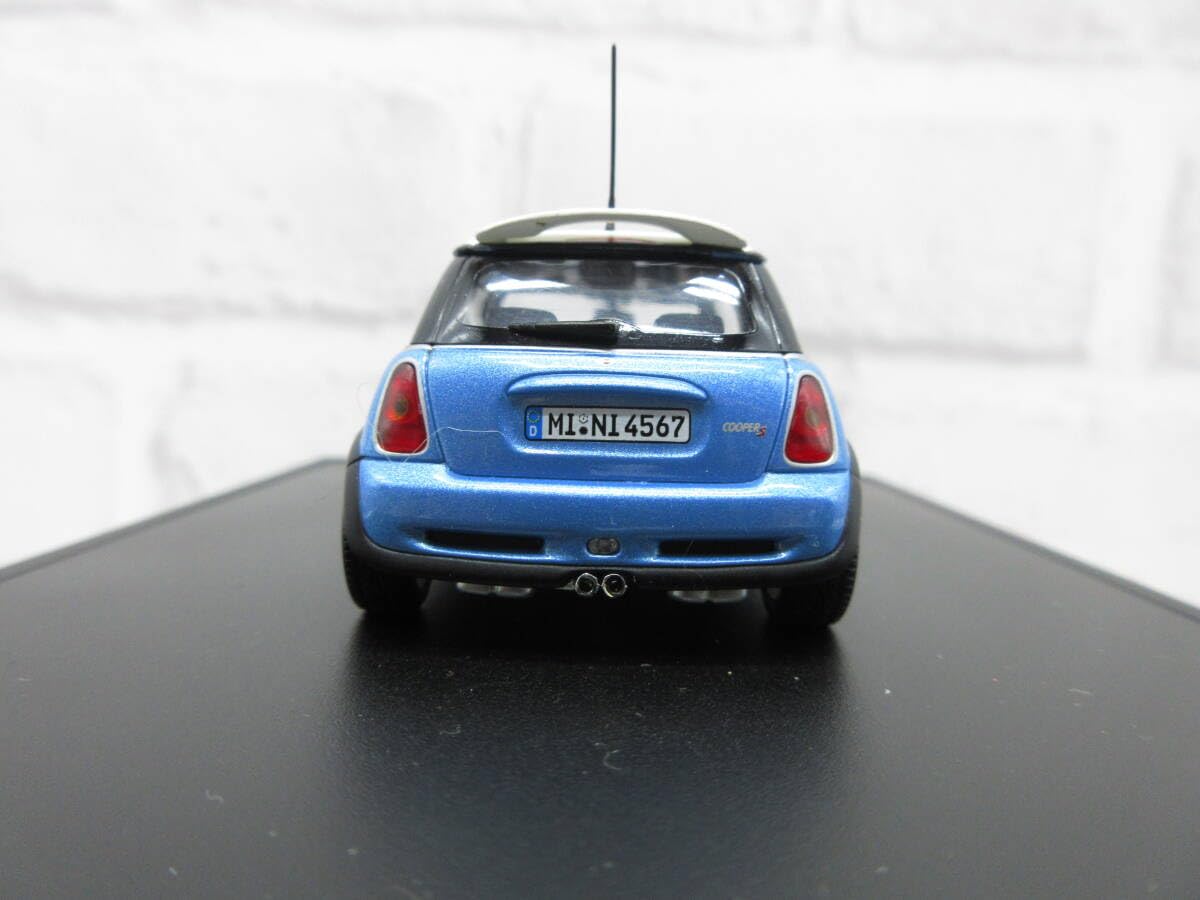 Amazon | ミニカー 1/43 MINI ミニクーパーS ブルー×ホワイト