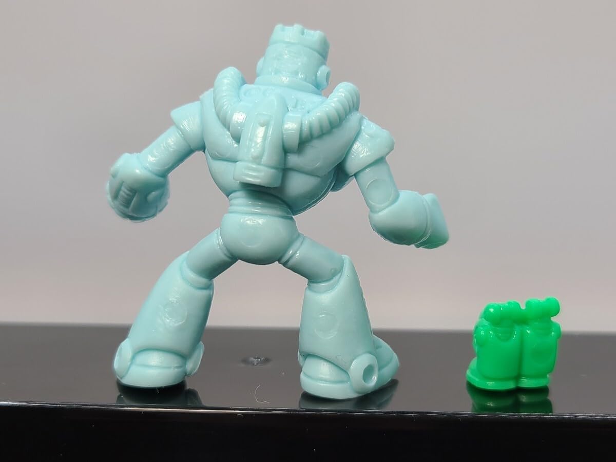 Amazon | ロックマン 消しゴム フィギュア バーストマン