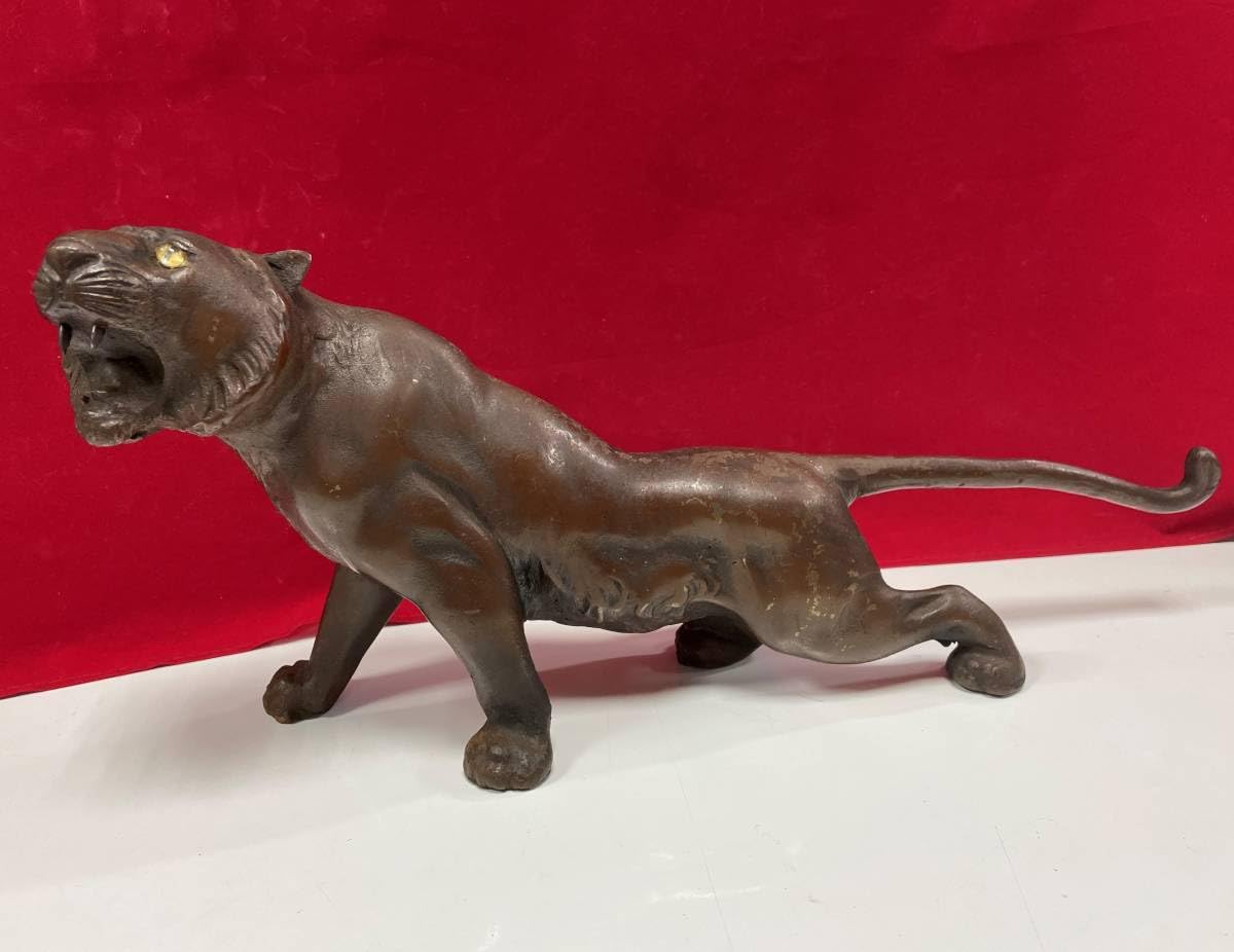 Amazon.co.jp: 躍動感鉄製「虎」金属工芸古美術置物オブジェ虎の置物