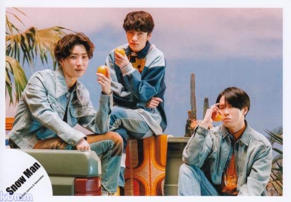 Amazon.co.jp: Snow Man 公式 生 写真（渡辺翔太・深澤辰哉・宮舘涼太