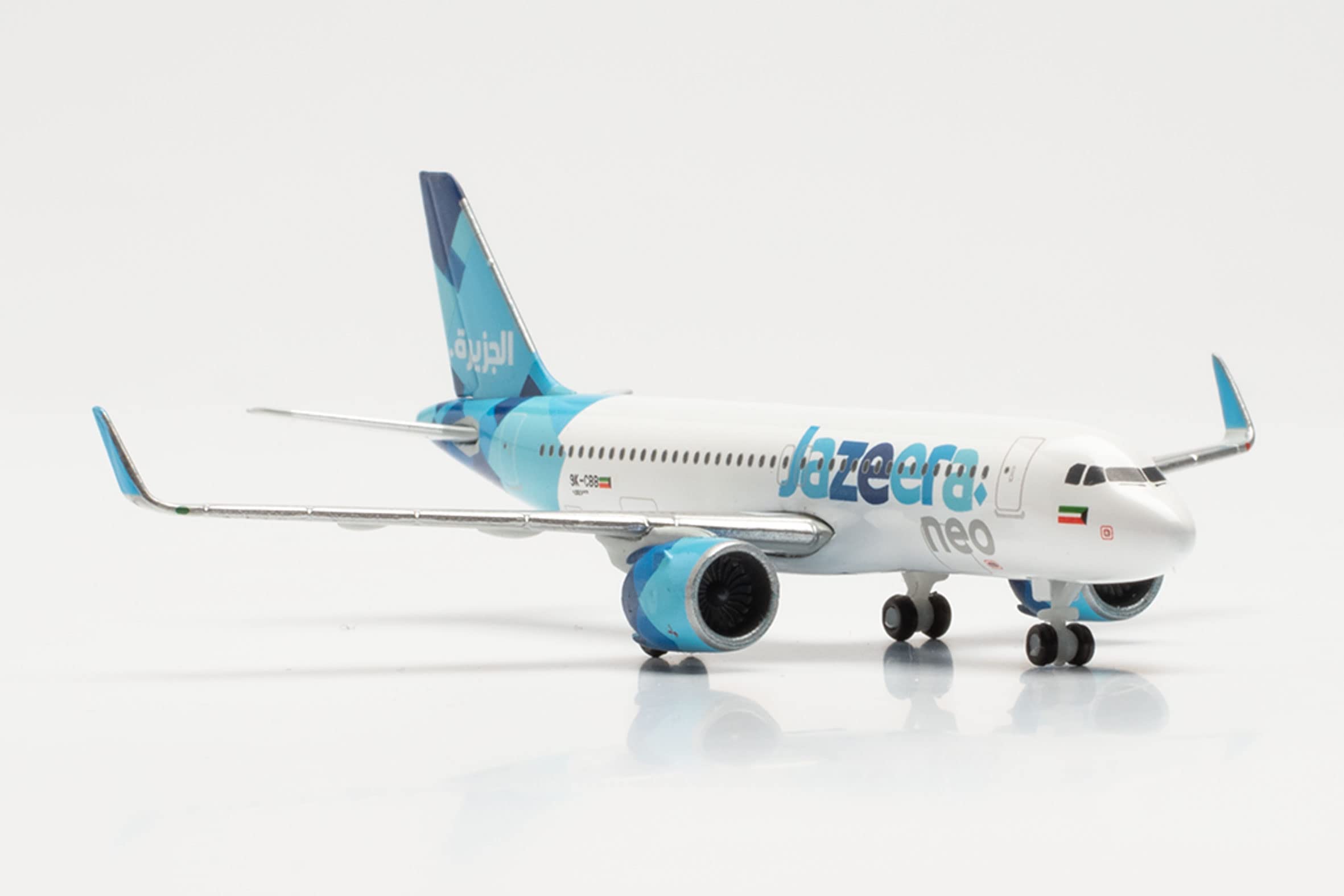 Amazon.com: HERPA JAZEERA A320NEO 1/500 : Toys & Games