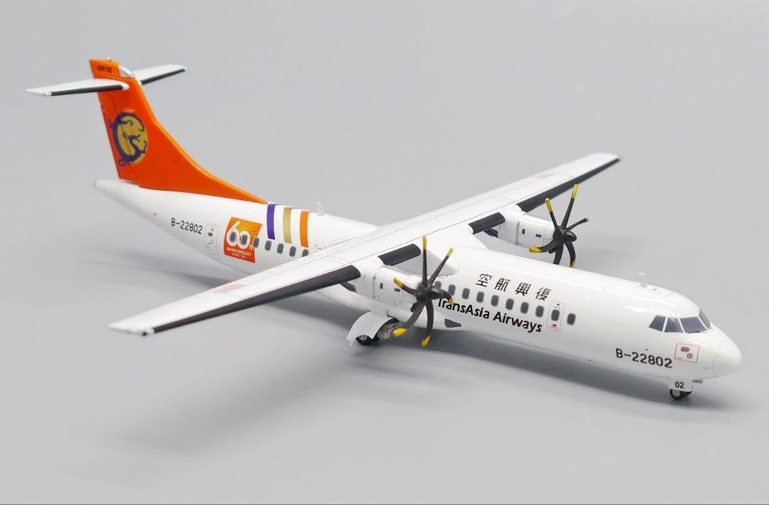 Amazon.co.jp: トランスアジア航空 ATR72-500 B-22802 1/200 : ホビー