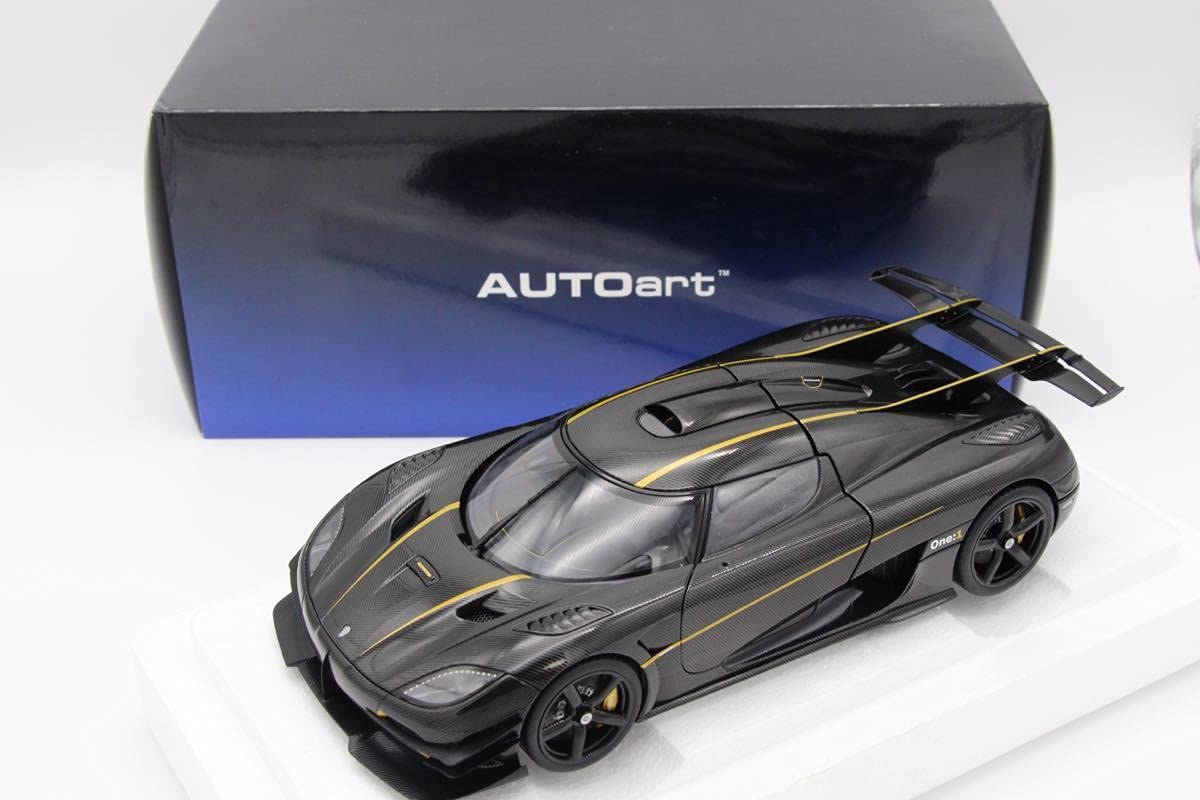 オートアート 1⁄18 ケーニグセグCCX 黒 ミニカー