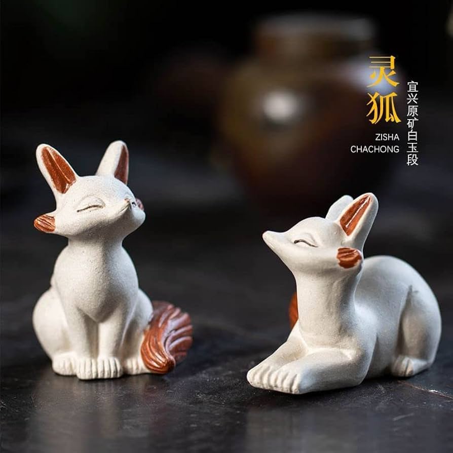 Amazon.co.jp: 九尾の狐 グッズ 九尾狐 置物 かわいい 白狐 運気UP 茶