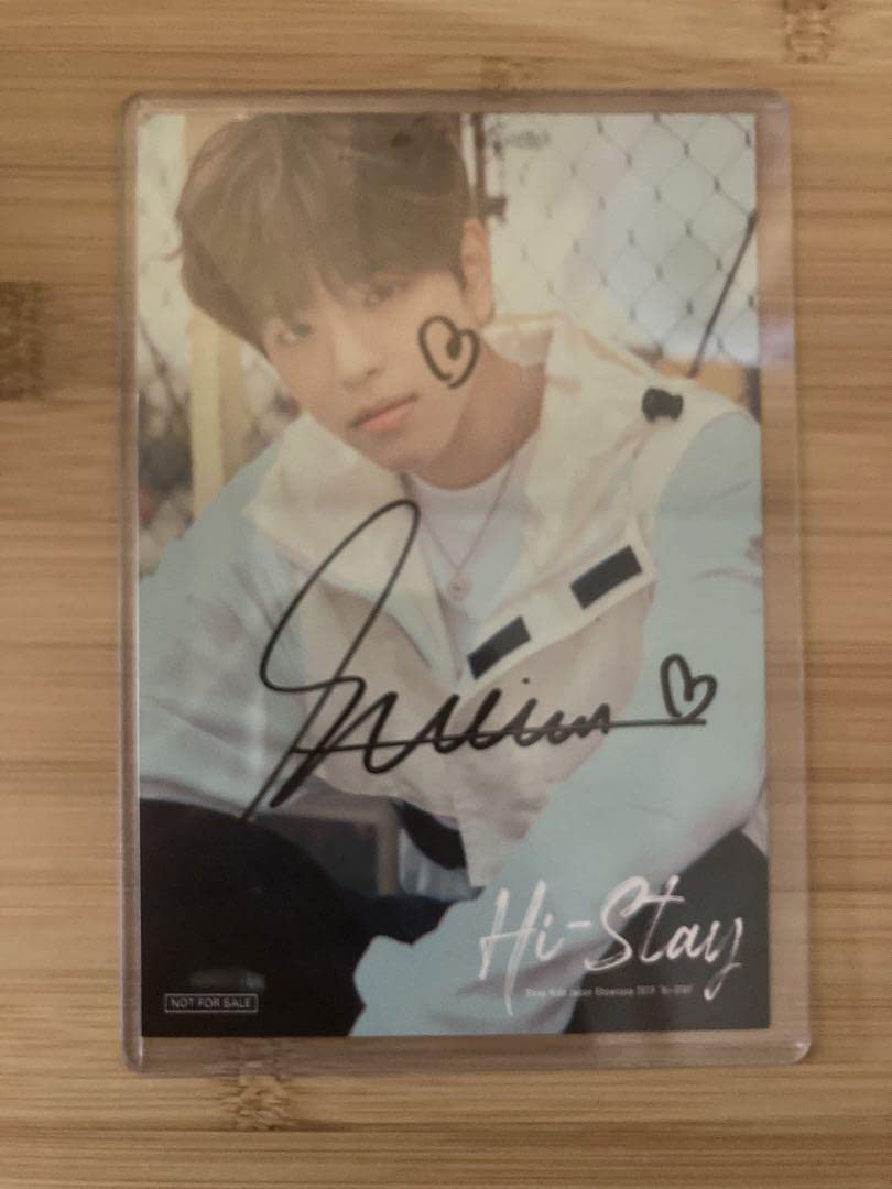 最終値下げ!StrayKids直筆サイン+おまけ*