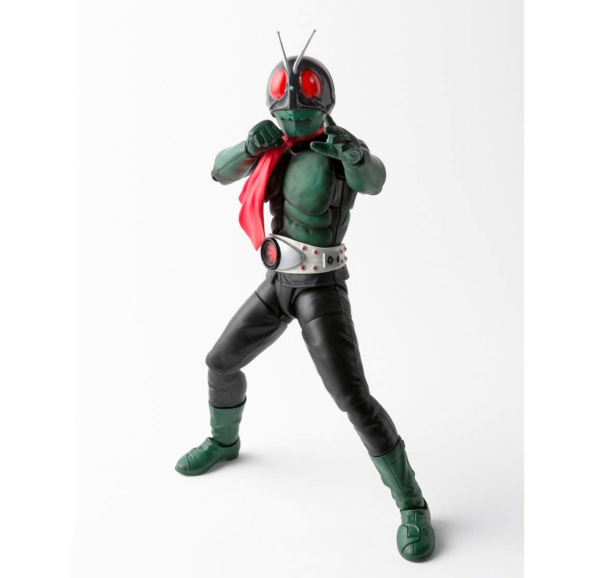 Amazon.com: S.H.Figuarts（真骨彫製法）仮面ライダー1号（桜島Ver