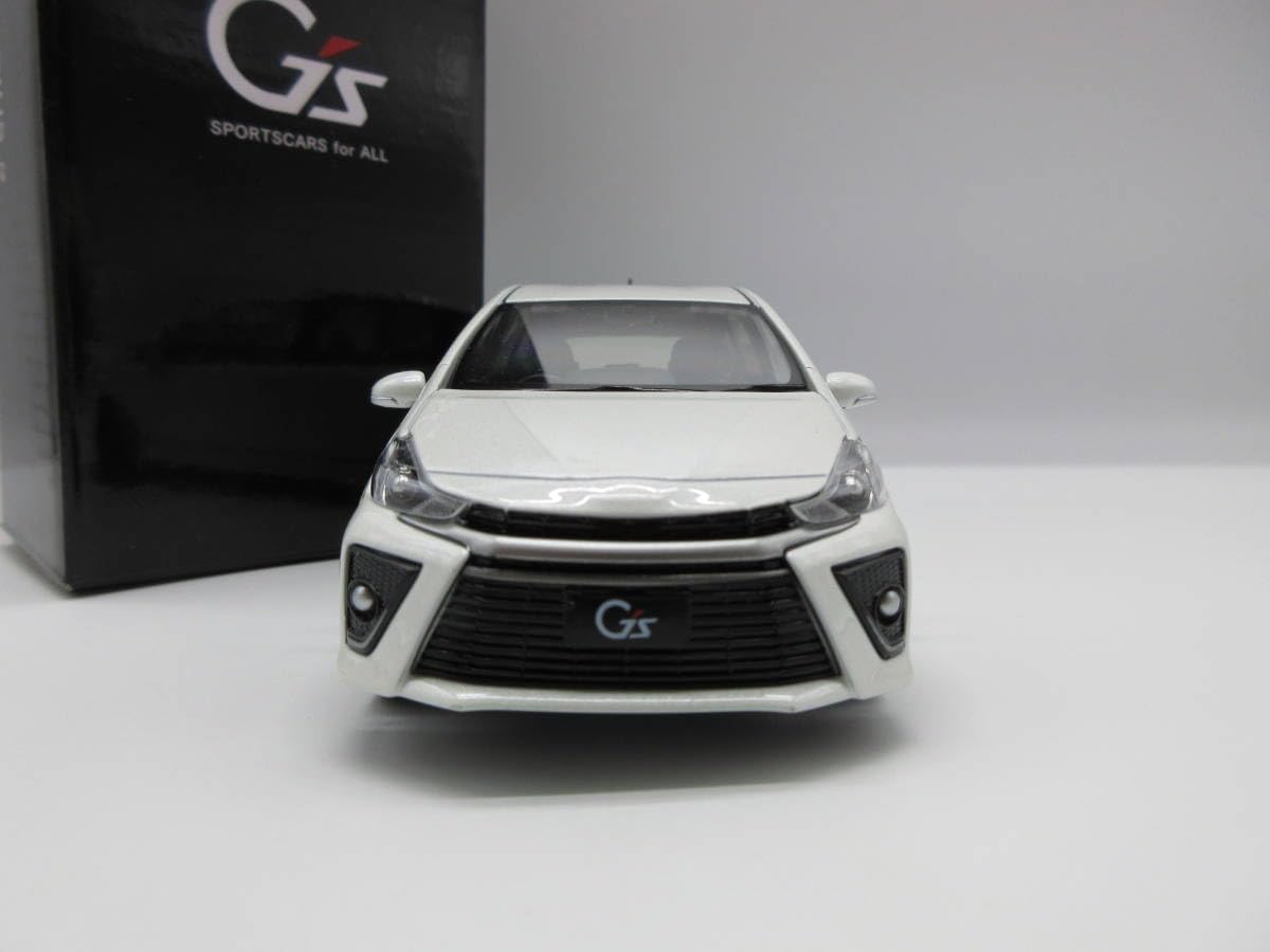 Amazon | 1/30 ミニカー プリウスα G's プリウスアルファ ジーズ