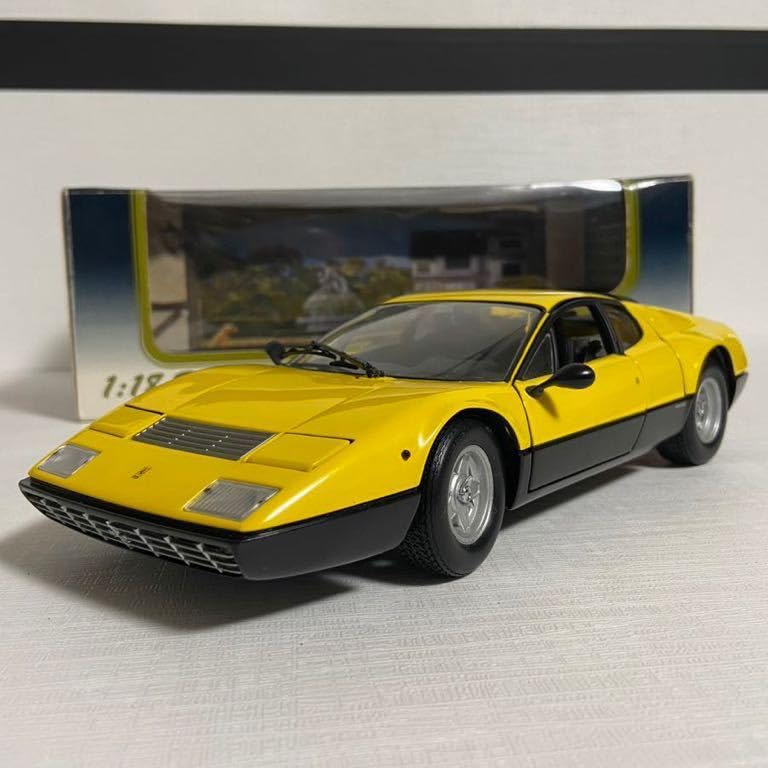 絶版未展示品 京商 1/18 フェラーリ365GTB 絶版未展示品 京商 1/18
