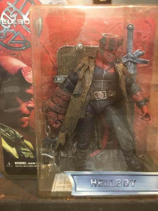 Amazon.co.jp: Hellboy 8