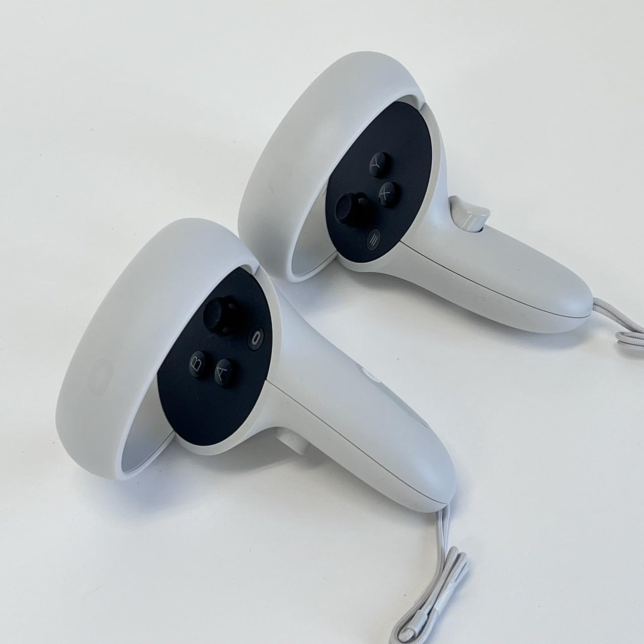 Amazon.co.jp: Meta Quest 2—完全ワイヤレスのオールインワンVRヘッド