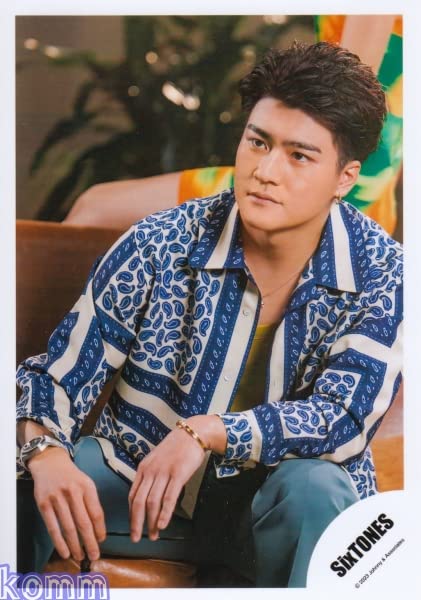 Amazon.co.jp: Six TONES 公式 生 写真（森本慎太郎）ST00987 : おもちゃ