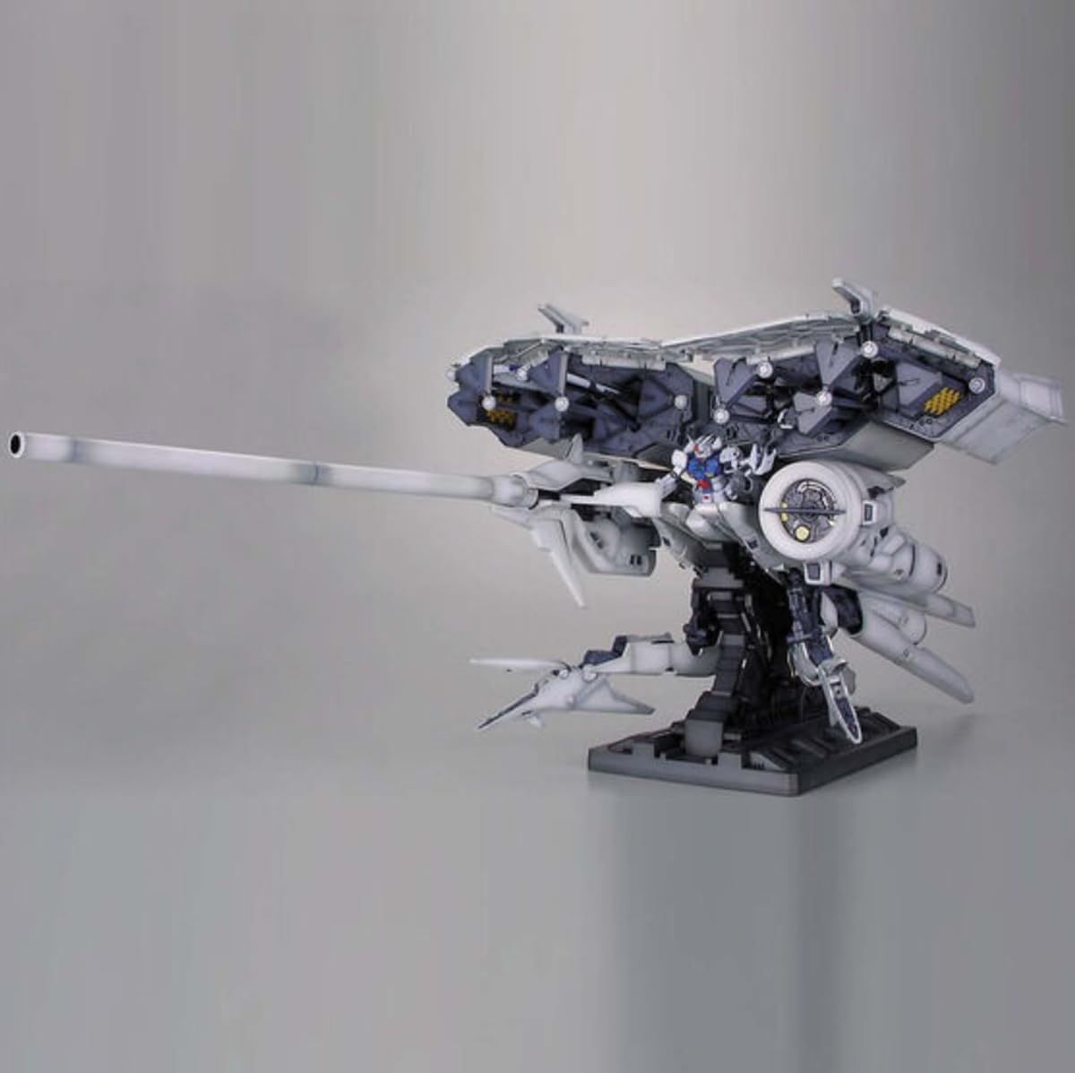 Amazon.co.jp: HGUC 1/144 RX-78GP03 ガンダムGP03 デンドロビウム