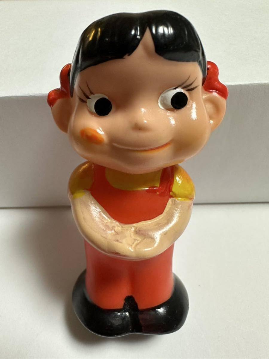 Amazon.co.jp: 古い 不二家 マグネット ペコちゃん 磁石付完品 手塗り